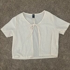 DAZY White Tie Front Cropped Blouse